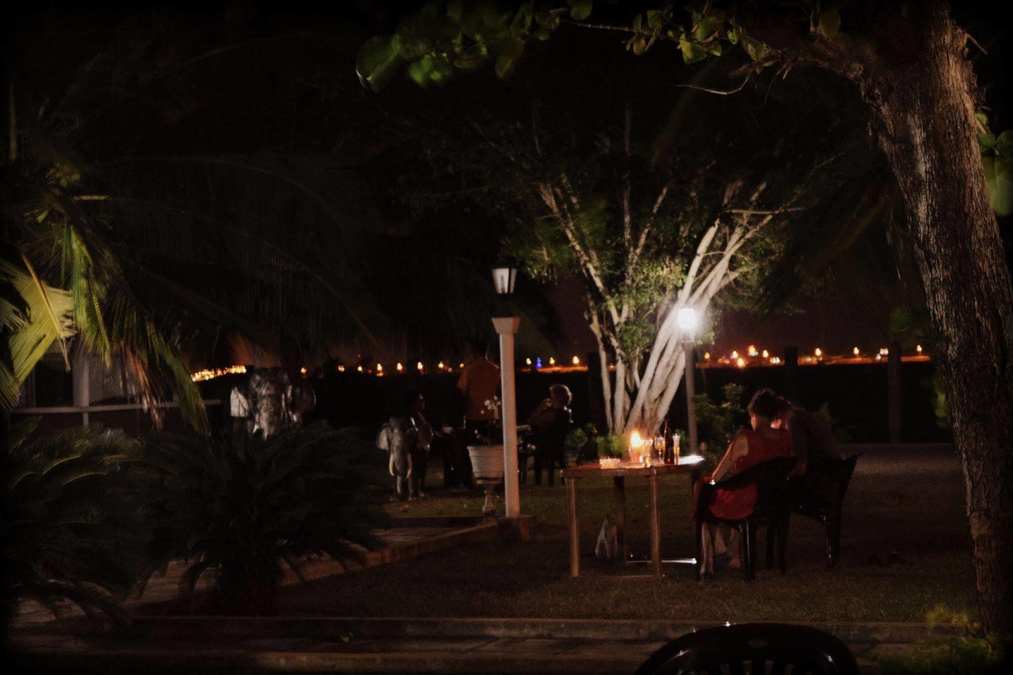 Hotel Lagoon Paradise Negombo Eksteriør billede