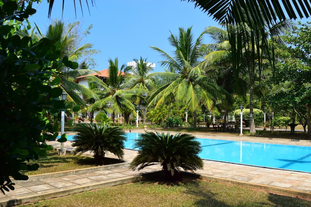 Hotel Lagoon Paradise Negombo Eksteriør billede
