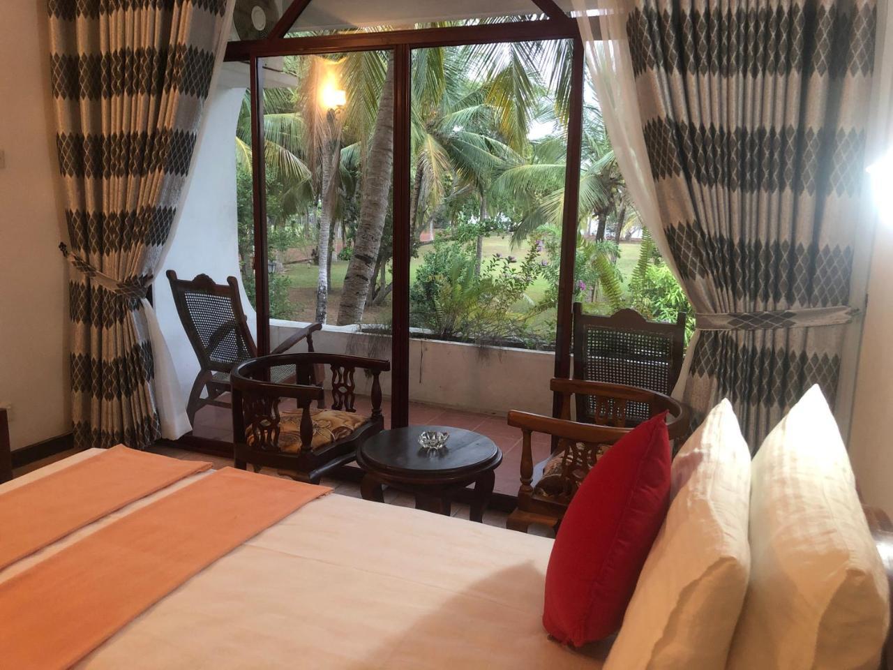 Hotel Lagoon Paradise Negombo Eksteriør billede