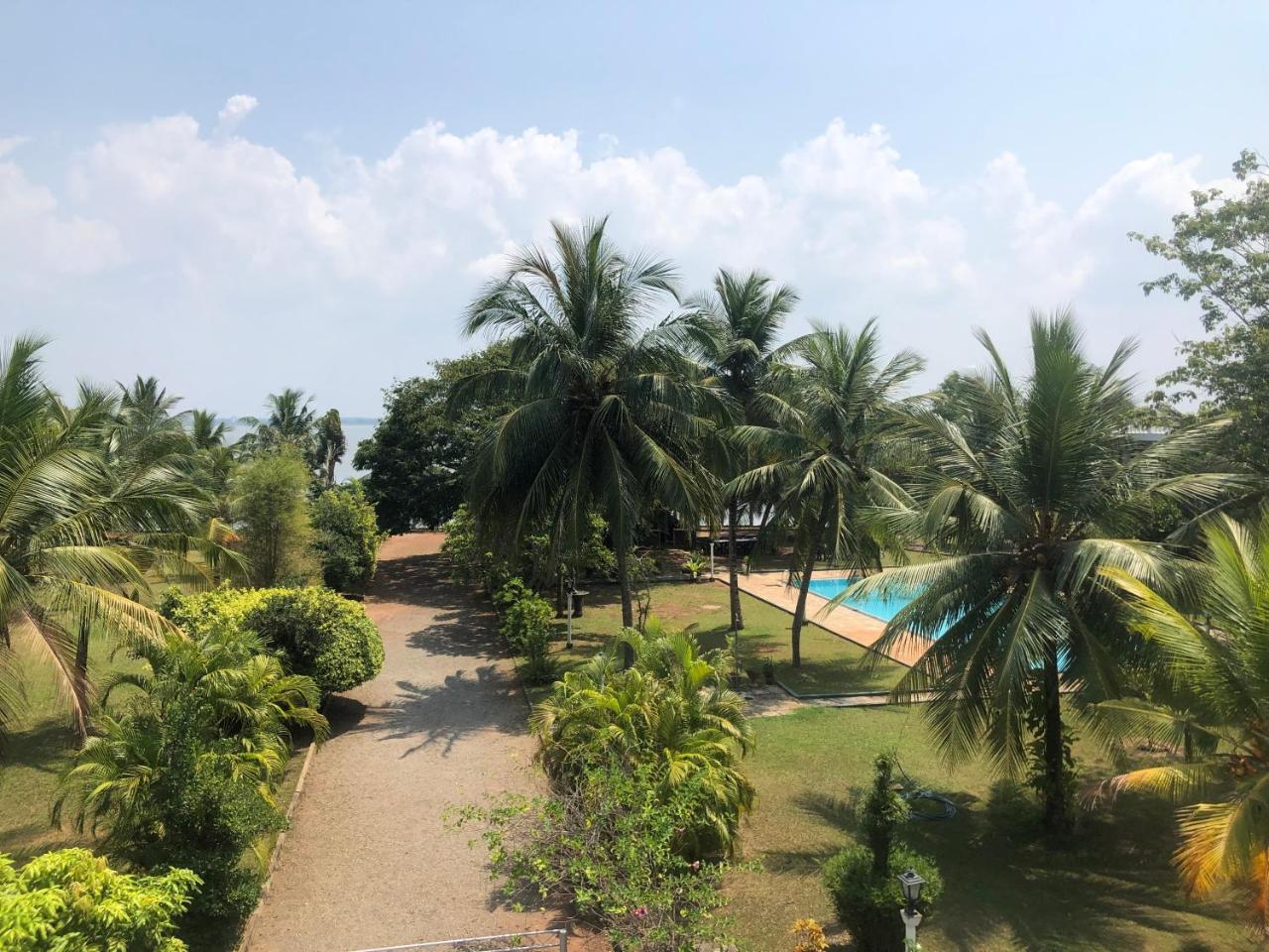 Hotel Lagoon Paradise Negombo Eksteriør billede